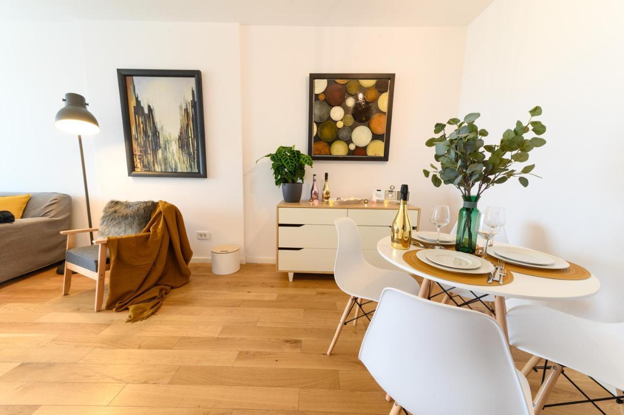Ferienwohnung North Artistique - Aviatiei Bukarest Exterior foto